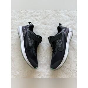 Nike girls sneakers size 3Y